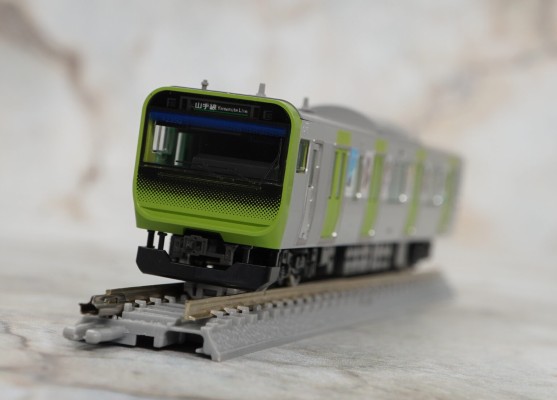 创彩少女庭园 结城圆 冬装 夜莺色 与 先头车博物馆 E235系 山手线 创彩少女庭园电车 套装