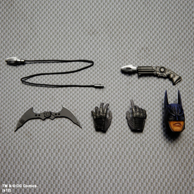 PLAY ARTS改 蝙蝠侠（阿卡姆之城） 可动人偶