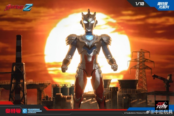 奥特曼光系列  泽塔奥特曼（阿尔法装甲）