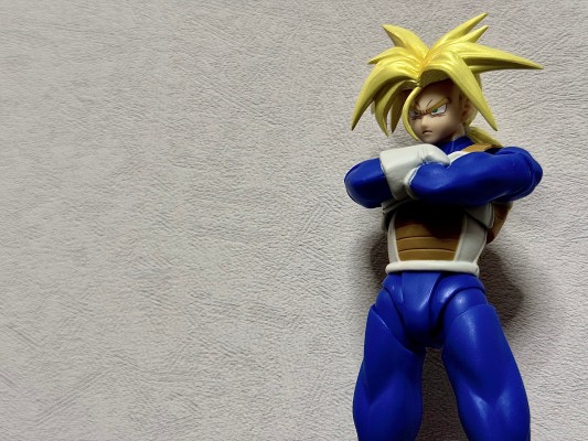 S.H.Figuarts  超级赛亚人特兰克斯-身藏超凡之力-