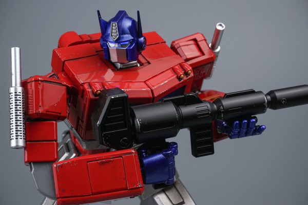 AMK Pro系列 变形金刚：G1 擎天柱