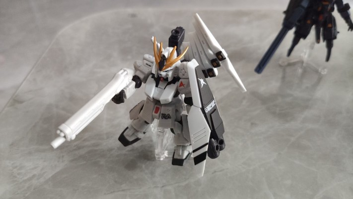 机动战士高达 MOBILE SUIT ENSEMBLE4.5 机动战士高达 逆袭的夏亚 RX-93 ν高达 Marking Plus