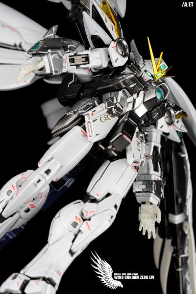 MG 高达基地限定 飞翼高达零式 EW Ka版【钛金质感】