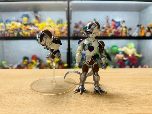 S.H.Figuarts 龙珠Z 机械弗利萨