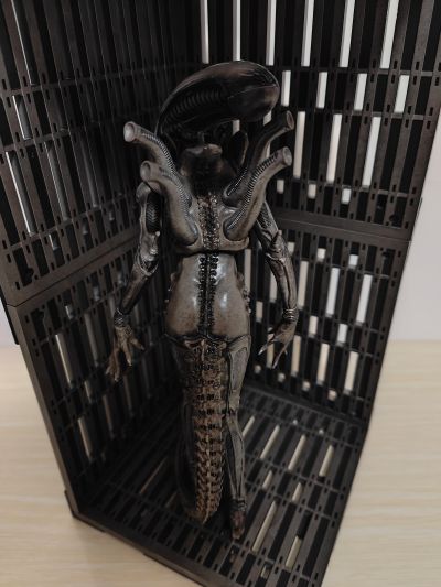 ARTFX+ 外星人 ビッグチャップ