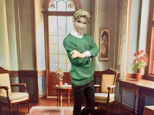 间谍过家家 动画版   Luminasta  劳埃德·福杰 第二片尾服装