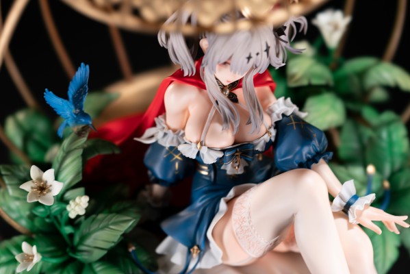 碧蓝航线 霞飞 笼中的白雪公主