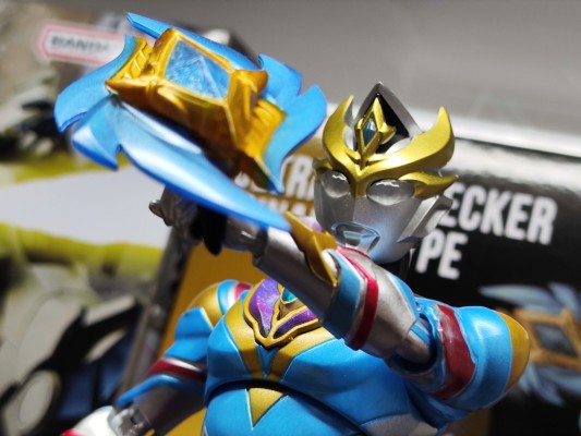 S.H.Figuarts 德凯奥特曼  强劲型