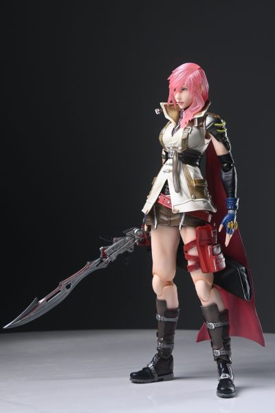 PlayArts改 最终幻想 Lightning