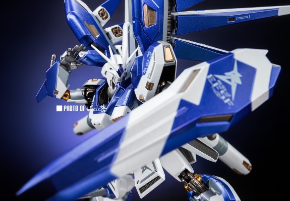 METAL ROBOT魂＜机动战士系列＞   Hi-ν高达~阿姆罗特色版~