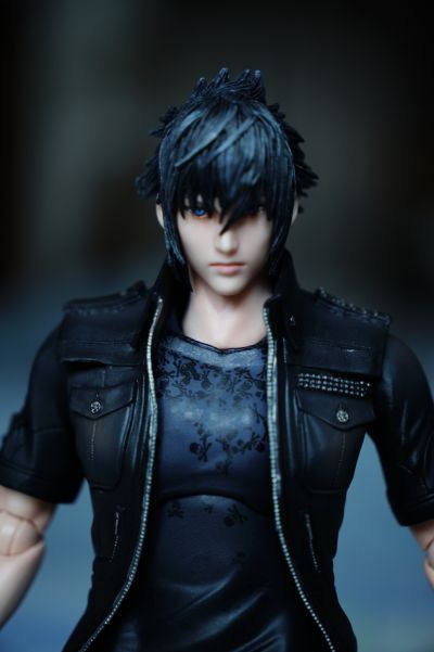 PlayArts改 最终幻想XV 诺克提斯