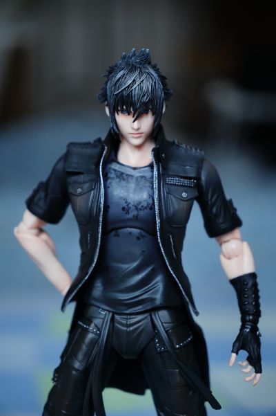 PlayArts改 最终幻想XV 诺克提斯