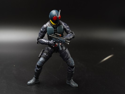 S.H.Figuarts 大量出没型变异飞蝗改造人（新·假面骑士）