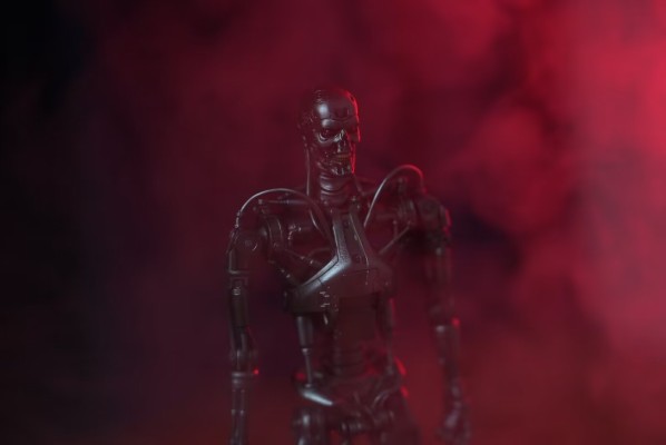 MAFEX 编号206  终结者2：审判日 终结者骨架