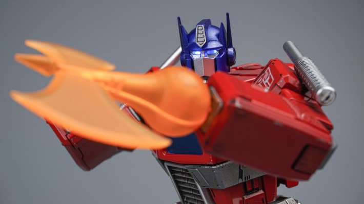 AMK Pro系列 变形金刚：G1 擎天柱