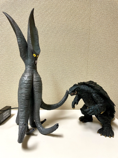 大怪兽系列 拜拉斯 发光版