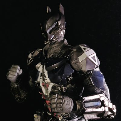 PLAY ARTS改 蝙蝠侠：阿卡姆骑士 阿卡姆骑士