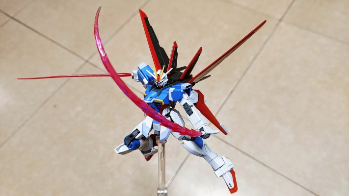 HGCE 1/144 威力型脉冲高达