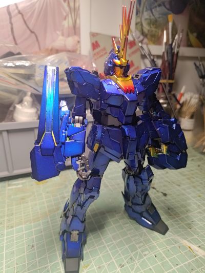 MG 1/100 机动战士高达UC  RX-0 独角兽高达2号机 报丧女妖 Titanium Finish