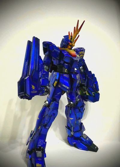 MG 1/100 机动战士高达UC  RX-0 独角兽高达2号机 报丧女妖 Titanium Finish