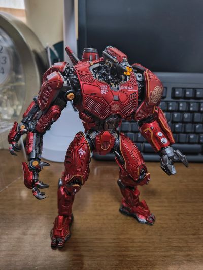 环太平洋 暴风赤红