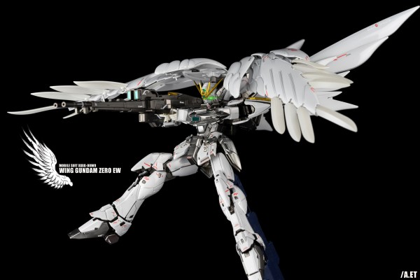 MG 高达基地限定 飞翼高达零式 EW Ka版【钛金质感】