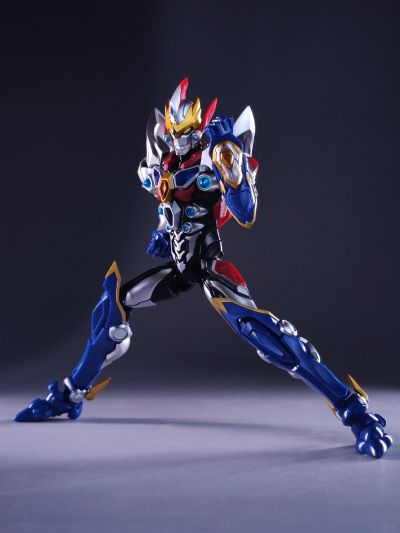 THE合体 古立特宇宙 古立特（宇宙形态）和 大煌翼炎龙（暂译）