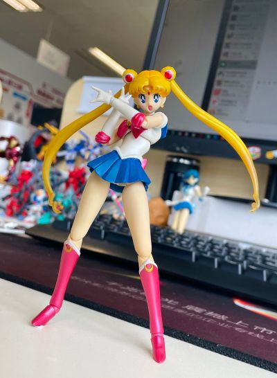 S.H.Figuarts 水木火星/火丽野 美少女战士