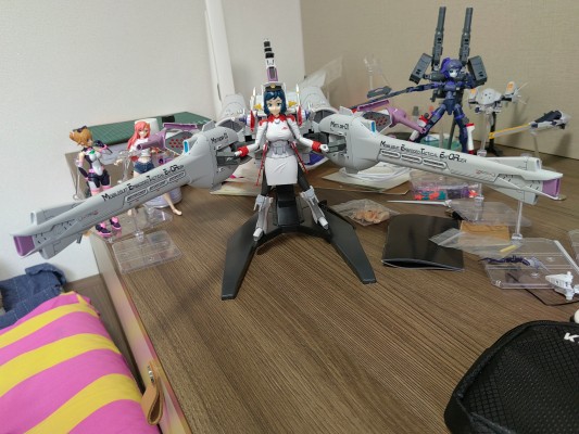 HG 1/144 高达创战者 罗安格凛子太太 大天使号 高达