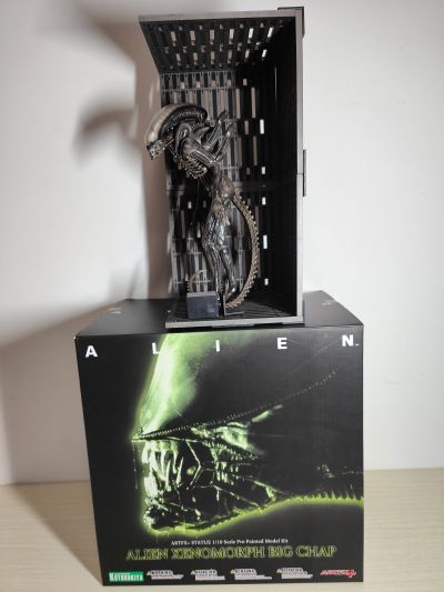 ARTFX+ 外星人 ビッグチャップ