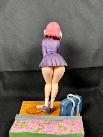 VIVIgnette 超超超超超喜欢你的100个女朋友 花园羽香里