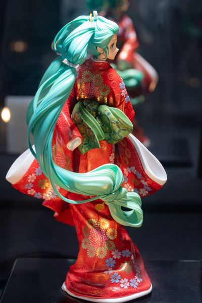 初音未来 回首美人图