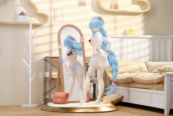 碧蓝航线 雅努斯 踌躇的换衣时间