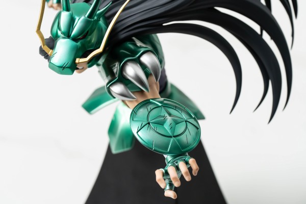 圣斗士星矢 紫龙 全身像