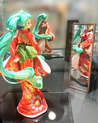 初音未来 回首美人图