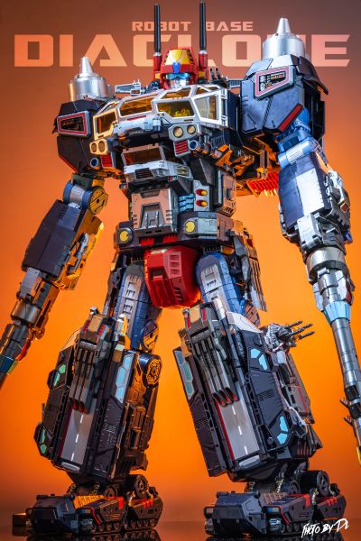 戴亚克隆 DA-95 基地机器人：陆地机动战舰