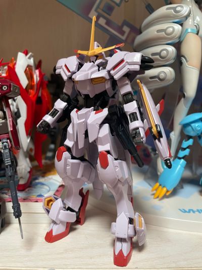 HG 机动战士高达 铁血的奥尔芬斯 乌尔德狩猎 端白星高达