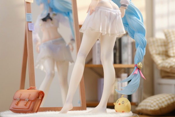 碧蓝航线 雅努斯 踌躇的换衣时间