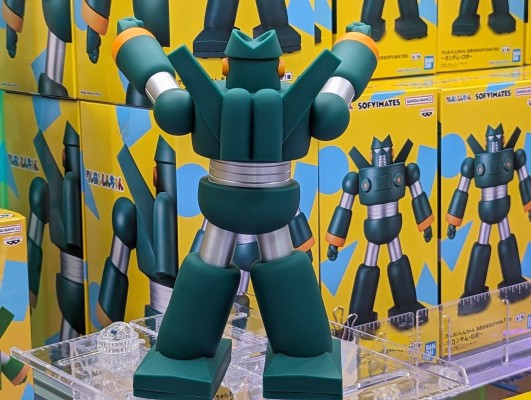 大号SOFVIMATES 蜡笔小新 钢弹勇士 钢达姆机器人