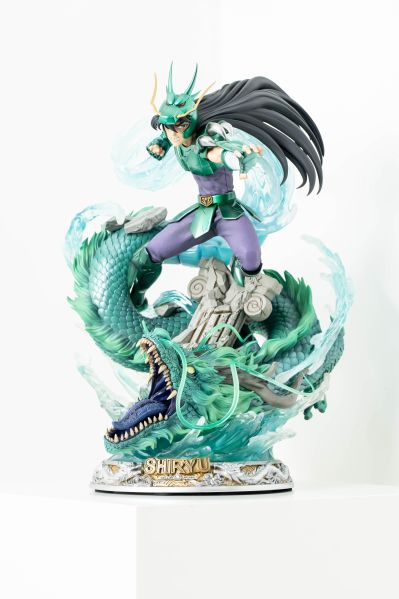 圣斗士星矢 紫龙 全身像