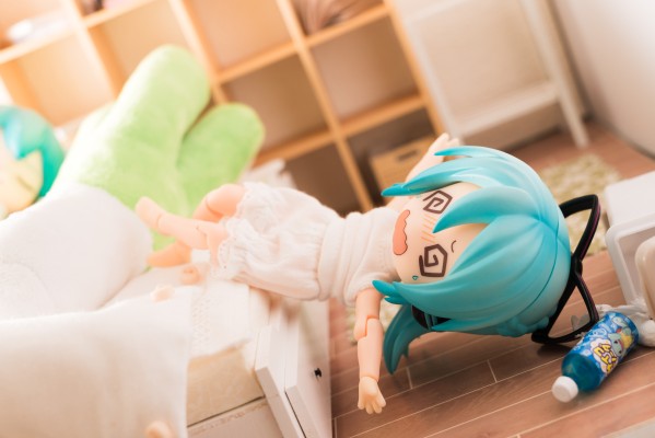 粘土娃 素体 archetype：女生 (Almond Milk )