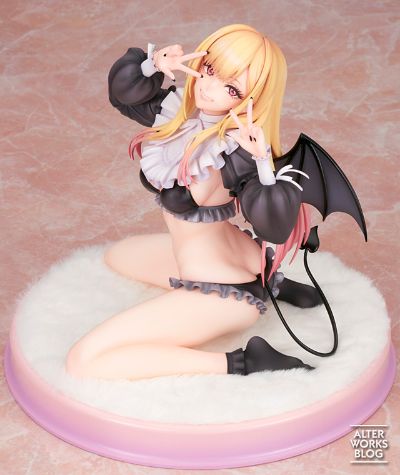 更衣人偶坠入爱河 喜多川海梦 利兹