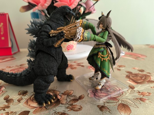 S.H.MonsterArts  哥斯拉大战基多拉 基多拉