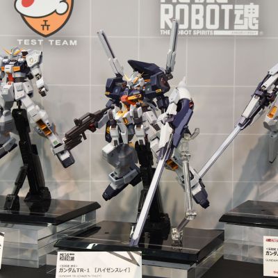 METAL ROBOT魂＜机动战士系列＞  TR-1高达[海瑟斯雷]