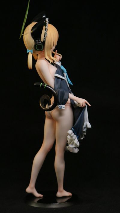 蔚蓝档案 女仆小绿