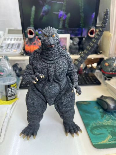 东宝30厘米系列 酒井裕司造型杰作 哥斯拉大战机械哥斯拉2 哥斯拉1993 铃鹿山中的英姿 哥斯拉商店限定版