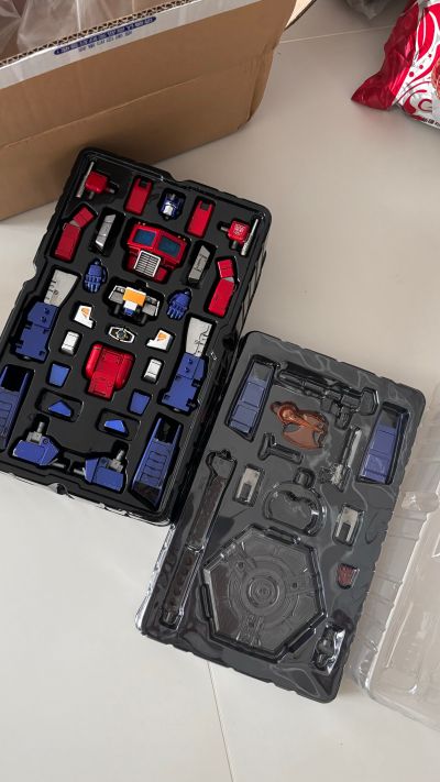 AMK Pro系列 变形金刚：G1 擎天柱