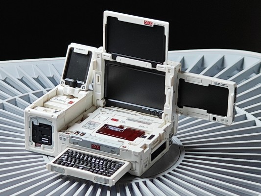 万能匣系列 流浪地球2 550C 与 550W