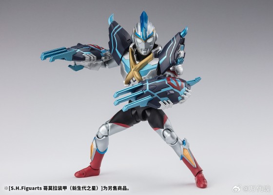 S.H.Figuarts 欧布奥特曼 三重形态