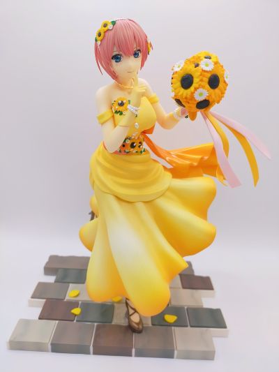 电影 五等分的新娘 中野二乃 鲜花礼服